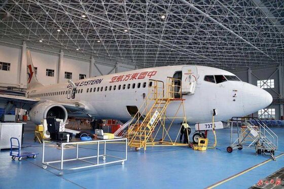 উচ্চ বায়ু প্রতিরোধের বৈশিষ্ট্যযুক্ত ইস্পাত স্পেস ফ্রেম, যা কঠিন পরিবেশে কাঠামোগত কাঠামো জন্য আদর্শ, স্বল্প রক্ষণাবেক্ষণ এবং দীর্ঘস্থায়ীত্বের জন্য উপযুক্ত