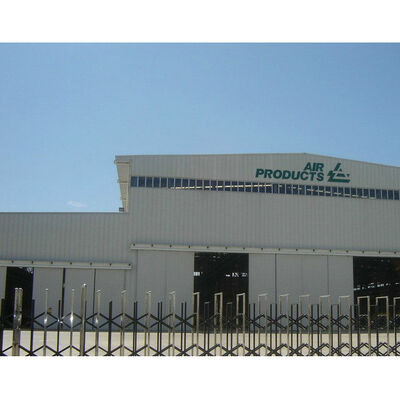 বেশি লোডিং ক্ষমতা সম্পন্ন ইস্পাত স্পেস ফ্রেমের ছাদ, যা ভারী দায়িত্বের ছাদ প্রকল্পের জন্য উপযুক্ত এবং শক্তিশালী সমর্থন ব্যবস্থার জন্য বোল্ট সংযোগ বৈশিষ্ট্যযুক্ত