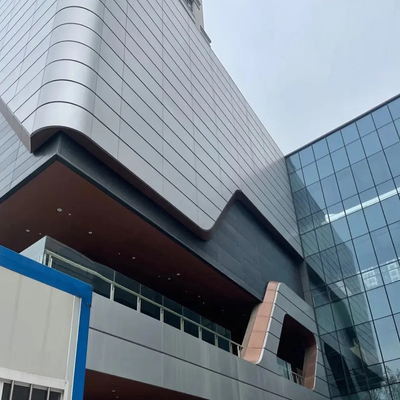 Q355B PU পোর্টেবল কার্টেন ওয়াল অ্যালুমিনিয়াম প্যানেল ওয়াল 2.5 মিমি আউটডোর বিল্ডিংয়ের জন্য